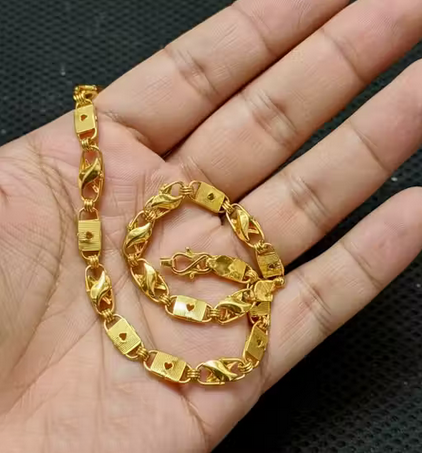 Premium Lock Gold Plated Chain for Men – Elegant, Strong & Long-Lasting Shine